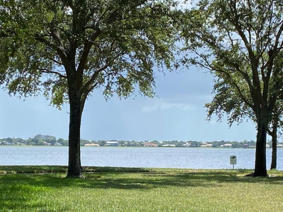 Private Townhouse With Courtyard And Covered Patio West Palm Beach Exteriör bild