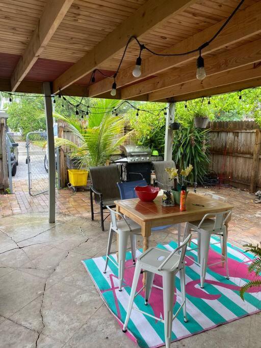 Private Townhouse With Courtyard And Covered Patio West Palm Beach Exteriör bild