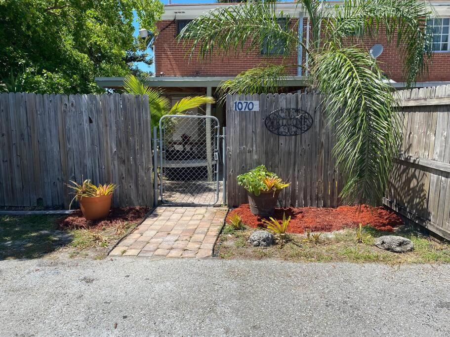 Private Townhouse With Courtyard And Covered Patio West Palm Beach Exteriör bild
